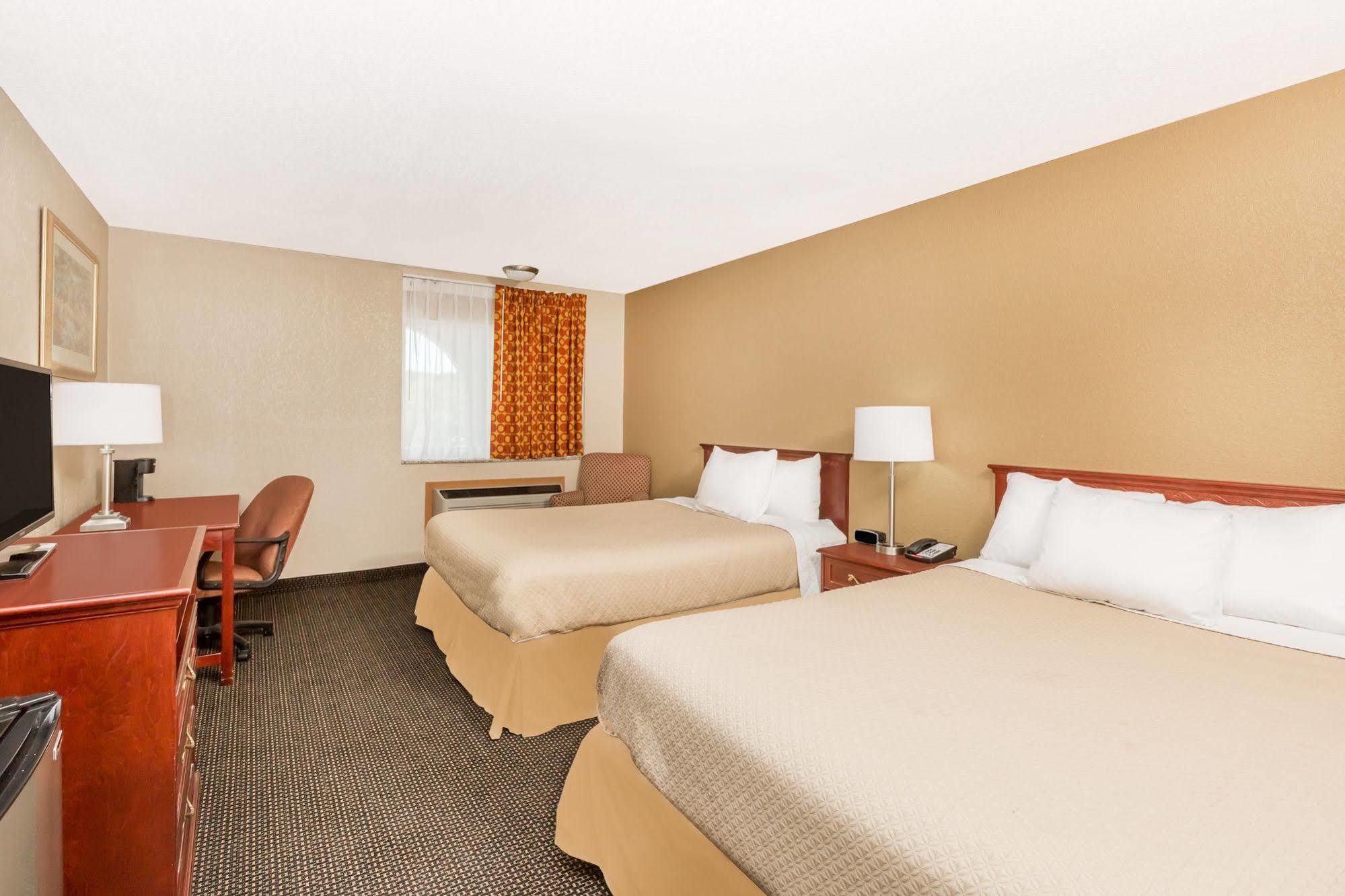 Days Inn By Wyndham West Des Moines Kültér fotó