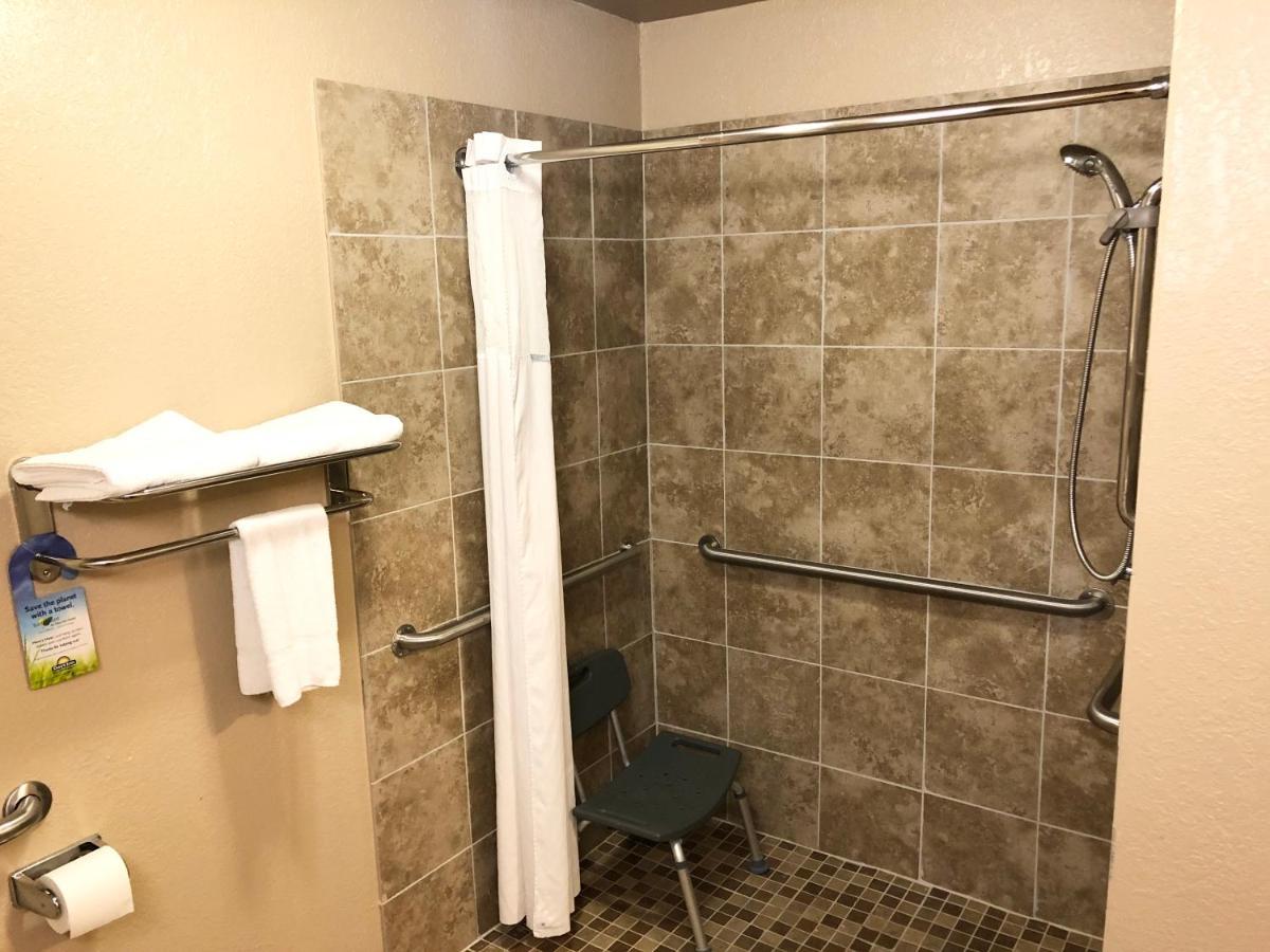 Days Inn By Wyndham West Des Moines Kültér fotó